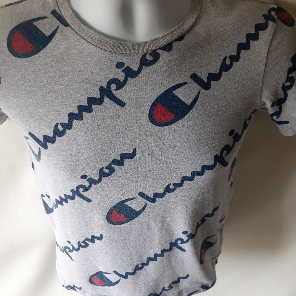 Champion boys gray short sleeve t-shirt size M. - Picture 3 of 8